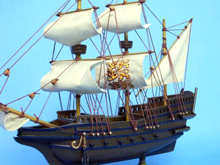 spanish-galleon-reconstruction,-by-john-rivera-resto,-2012,-simple-scaled-model-of-an-elizabethean-ship