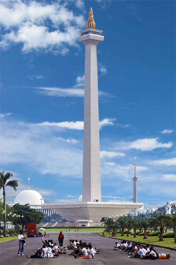 National-Monument-over-Jakarta-cityscape
